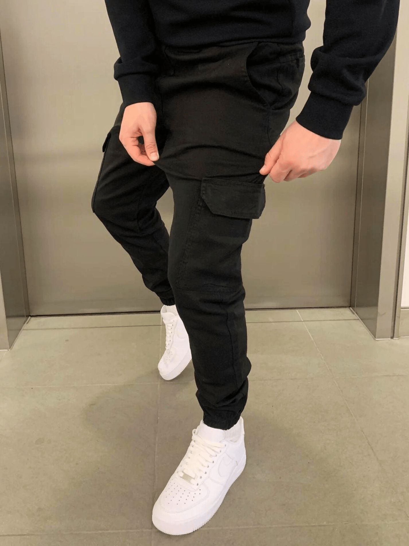 Relaxed Fit Cargo Jogger Pants With Elastic Waist