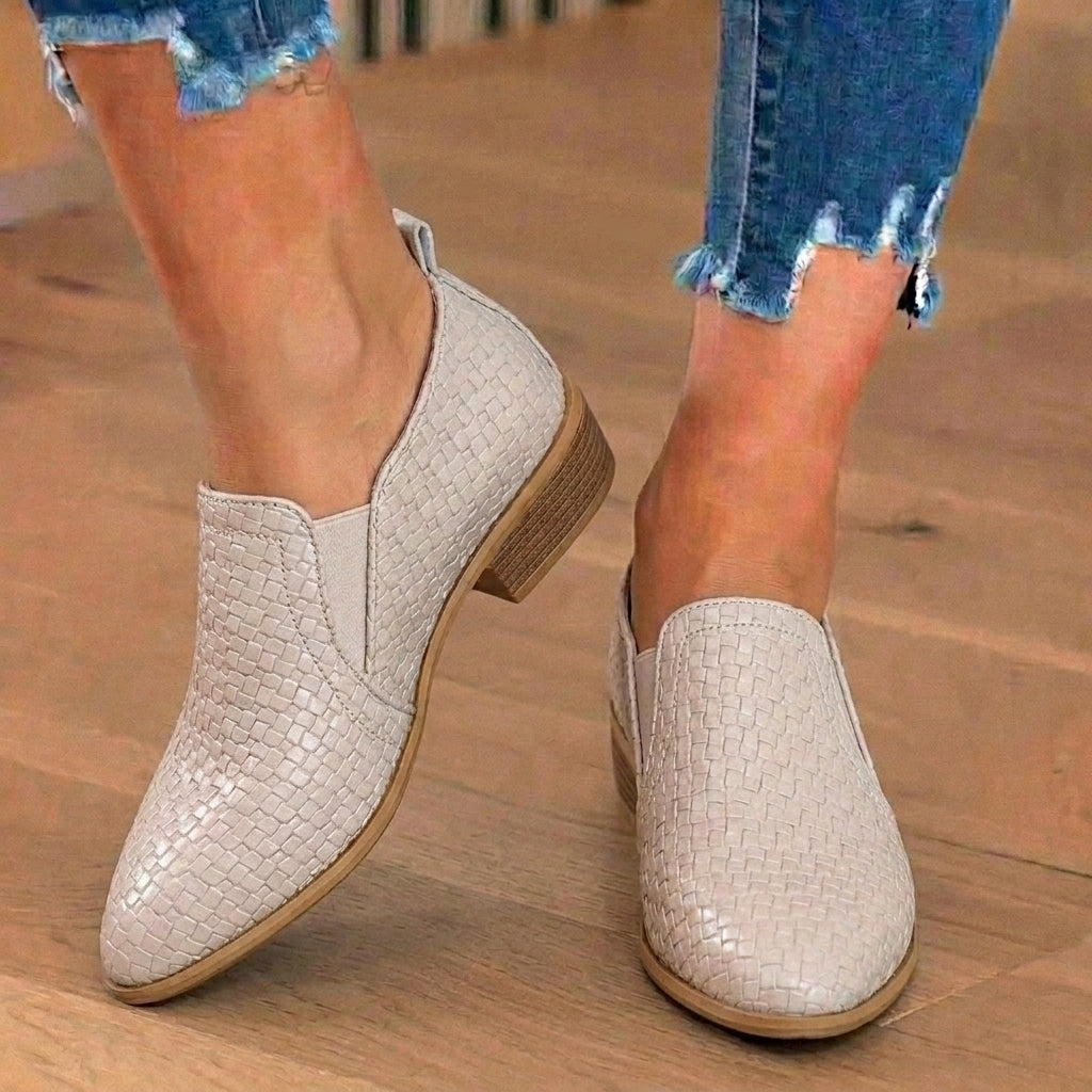 Chic Orthopedic Flat Sneakers Neutral Palette