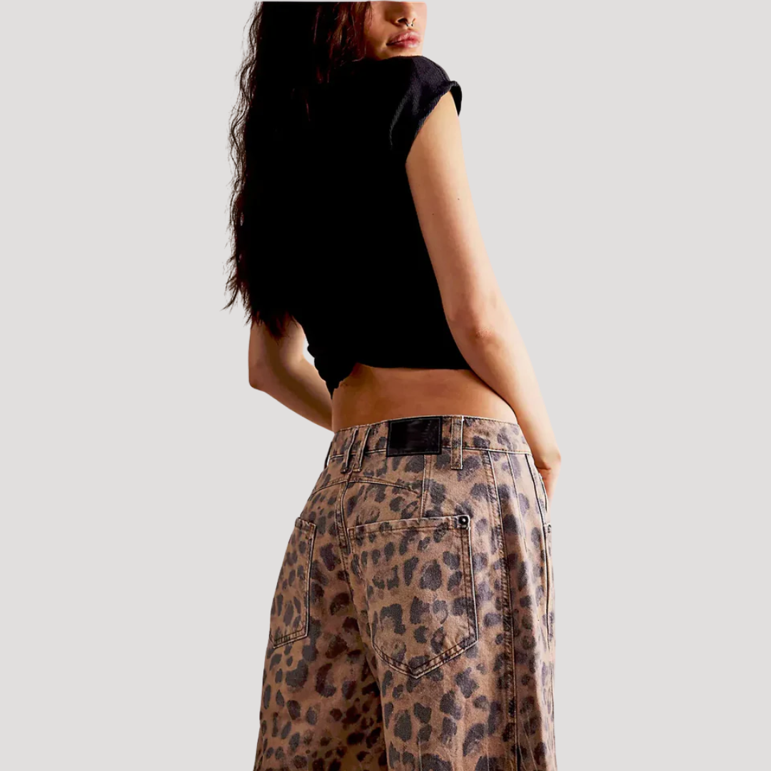 Women's Loose Fit Barrel Leg Jeans