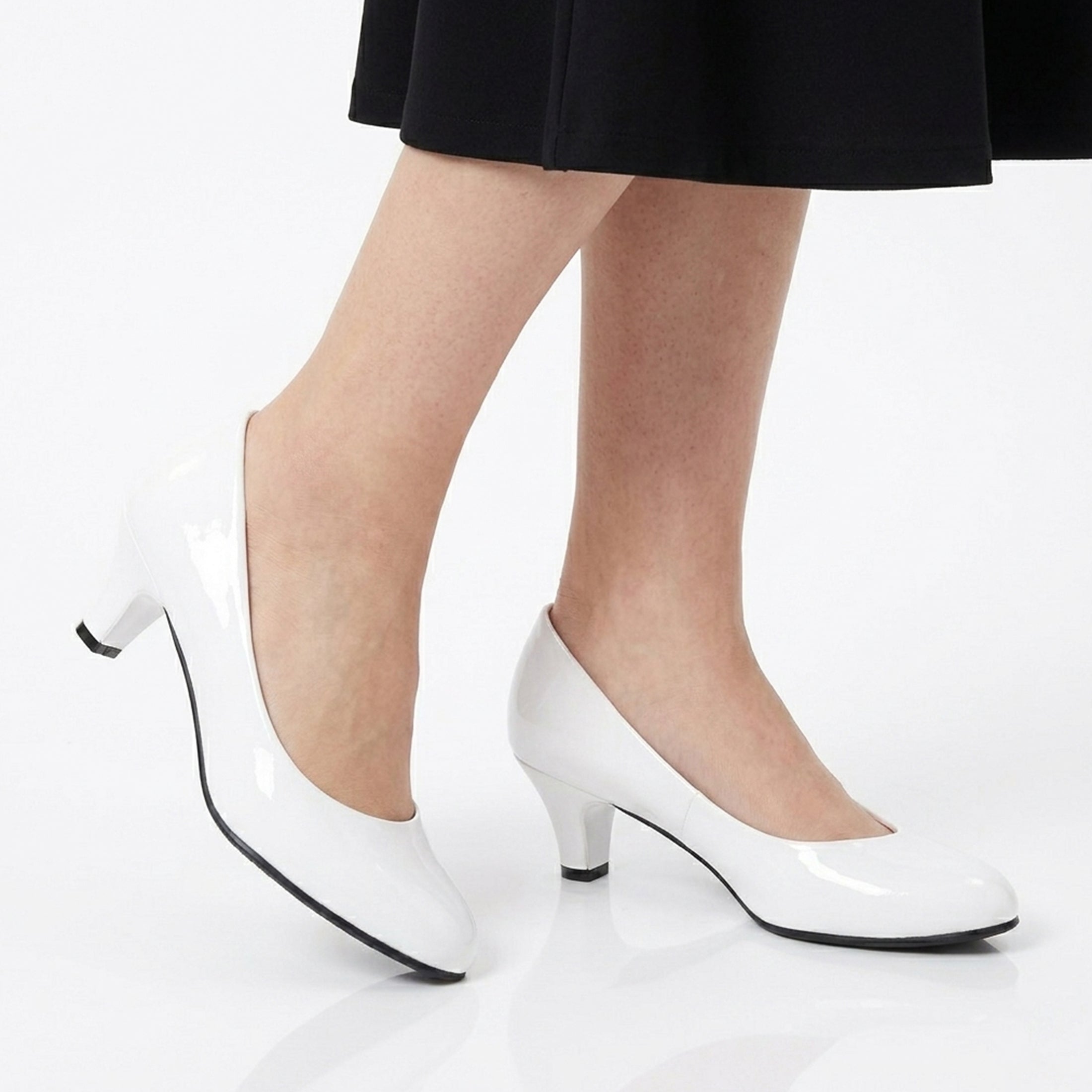 Round Toe Kitten Heel Court Pumps