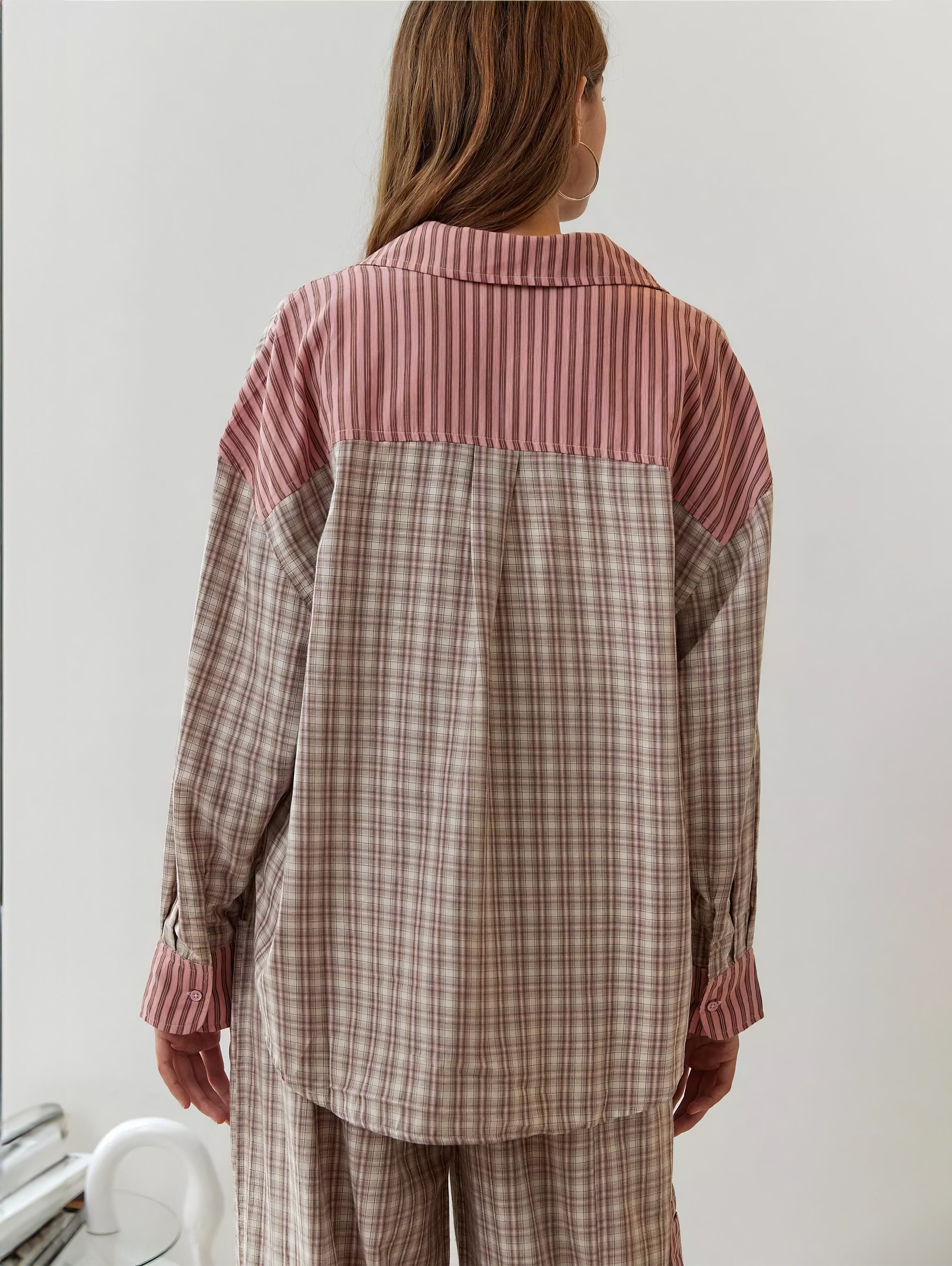 Two-Piece Satin Pyjama Set with Long Sleeves