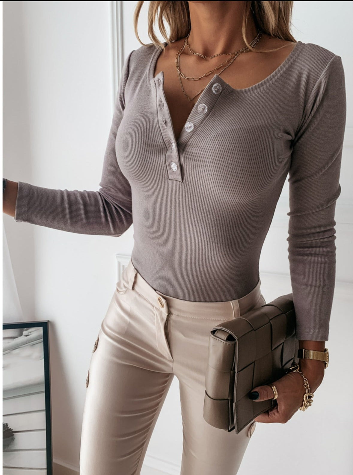 Elise Laurent Ribbed Button-Front Top