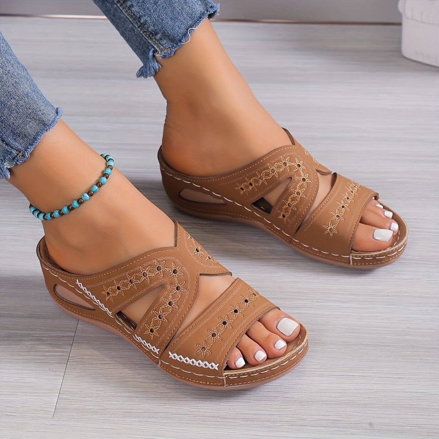 Women's Slip-Resistant Orthopedic Sandals with Buckle Strap