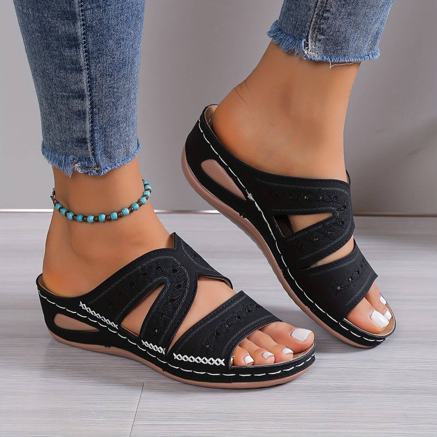 Women's Slip-Resistant Orthopedic Sandals with Buckle Strap