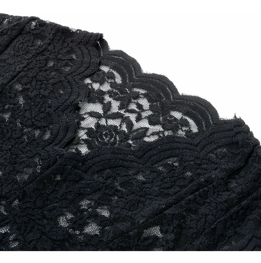 Fitted Lace V-Neck Short Sleeve Top