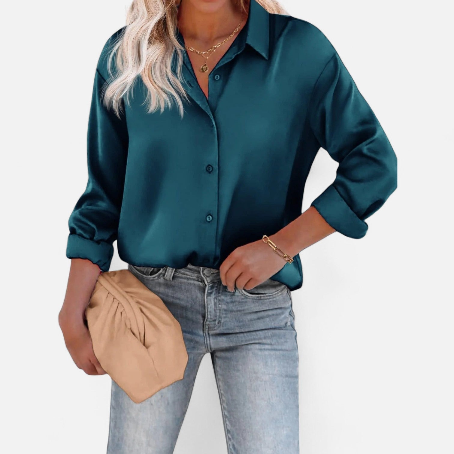 Women's Fluid Blouse With Classic Collar and Button Front