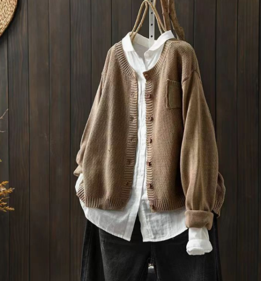 Oversized Relaxed Cardigan With Functional Pockets