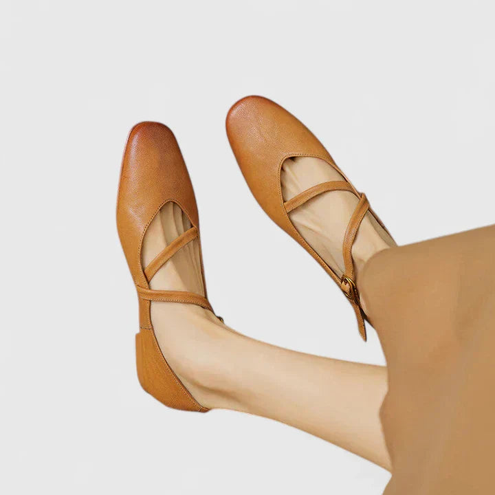Lightweight Orthopedic Flats With Adjustable Straps