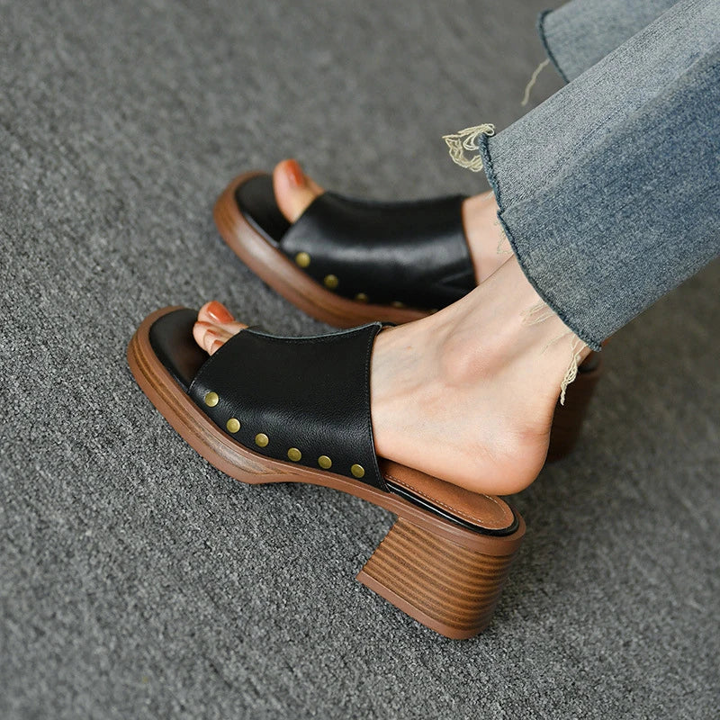 Classic Refined Minimalist Strap Sandals