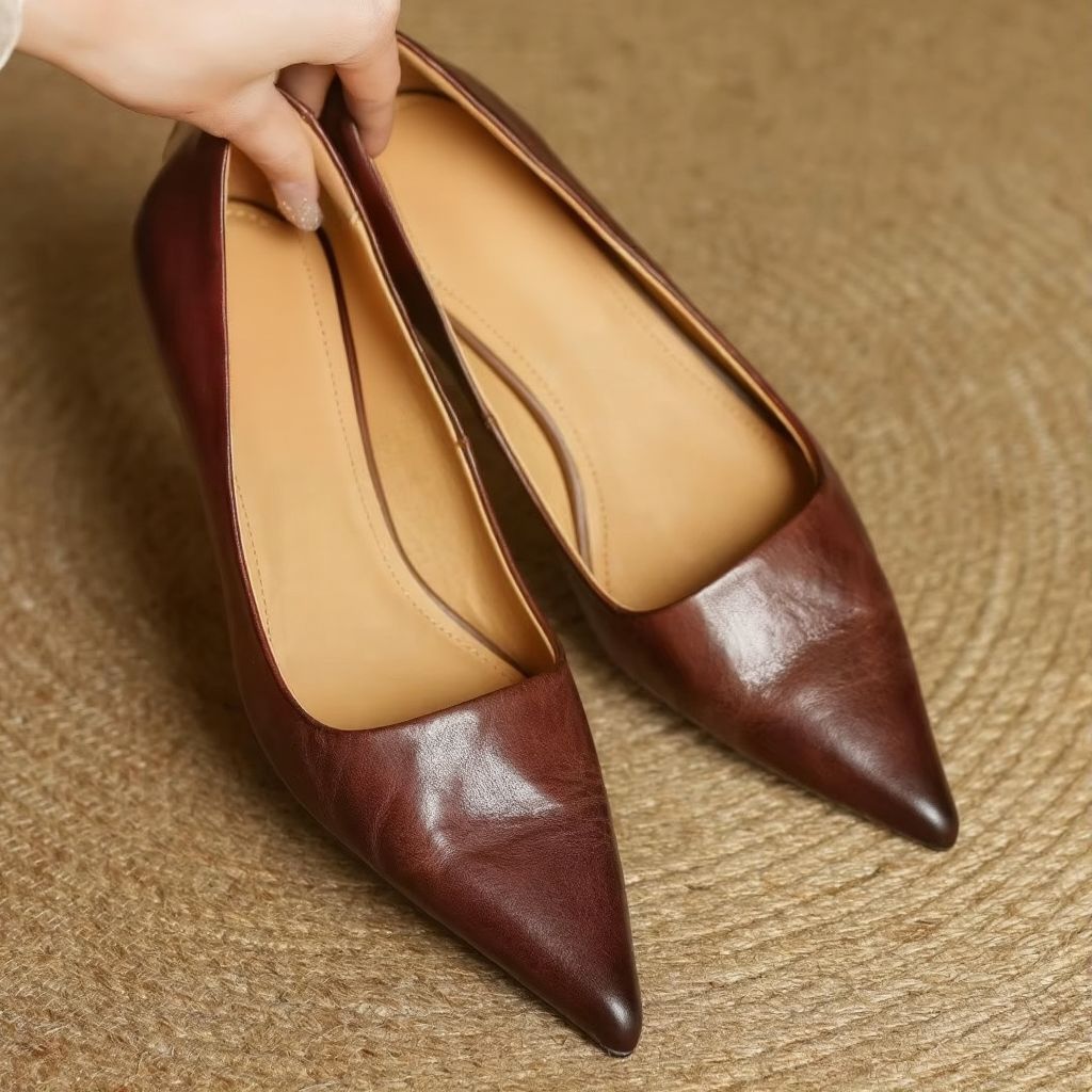Leather Pointed-Toe Thin Heel Pump