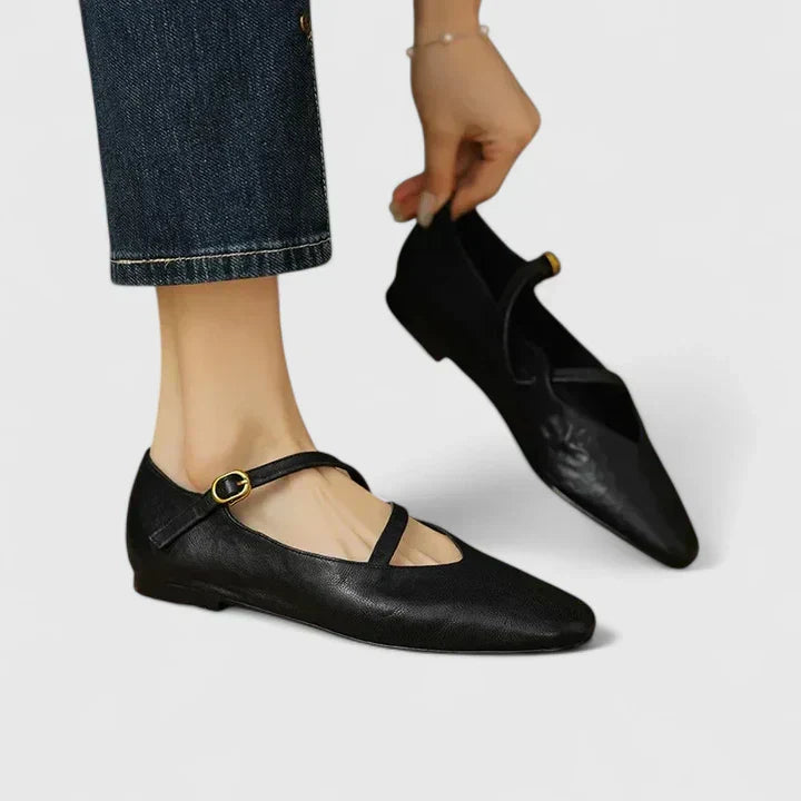 Lightweight Orthopedic Flats With Adjustable Straps