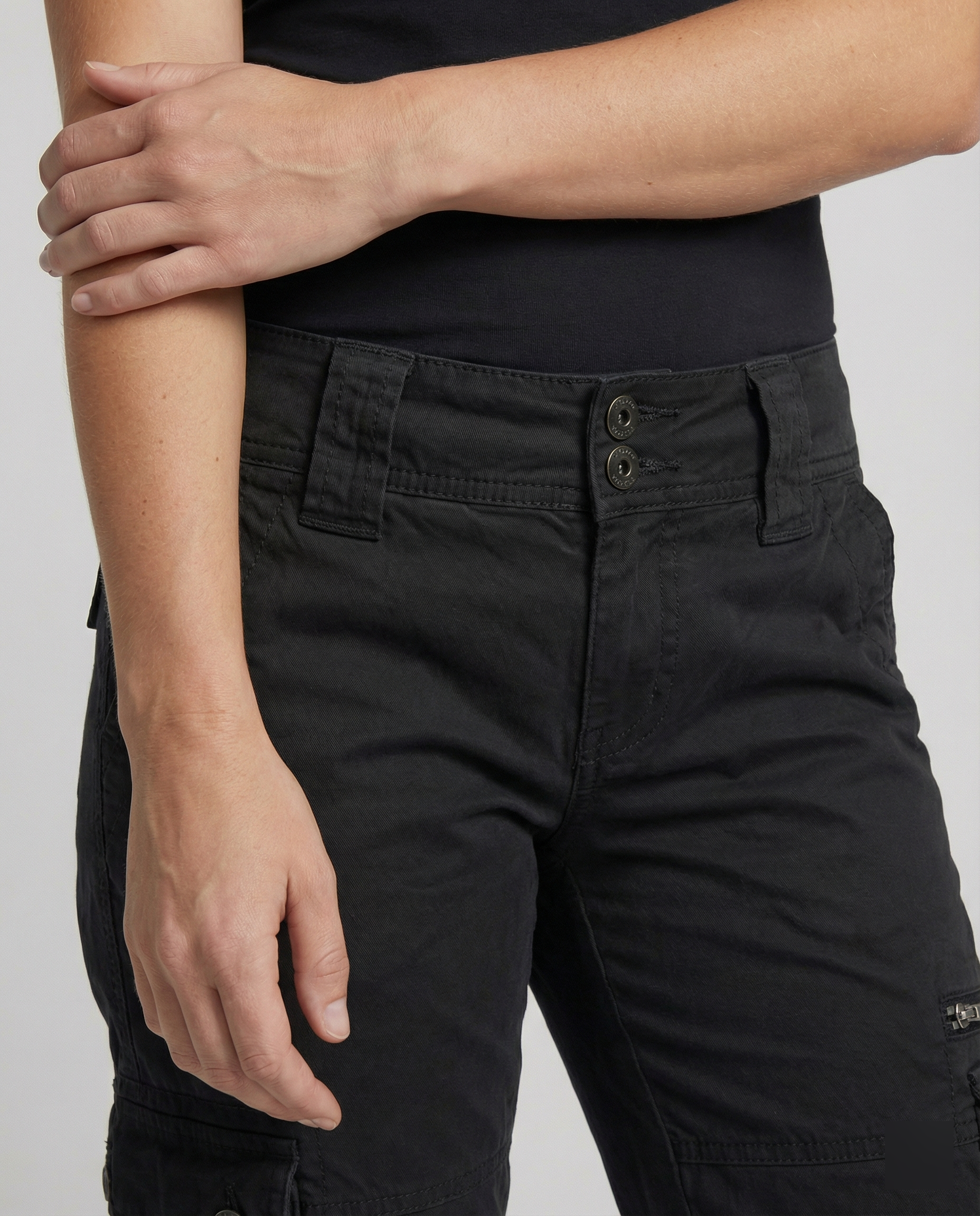 Straight-Leg Stretch Cargo Pants with Multiple Pockets