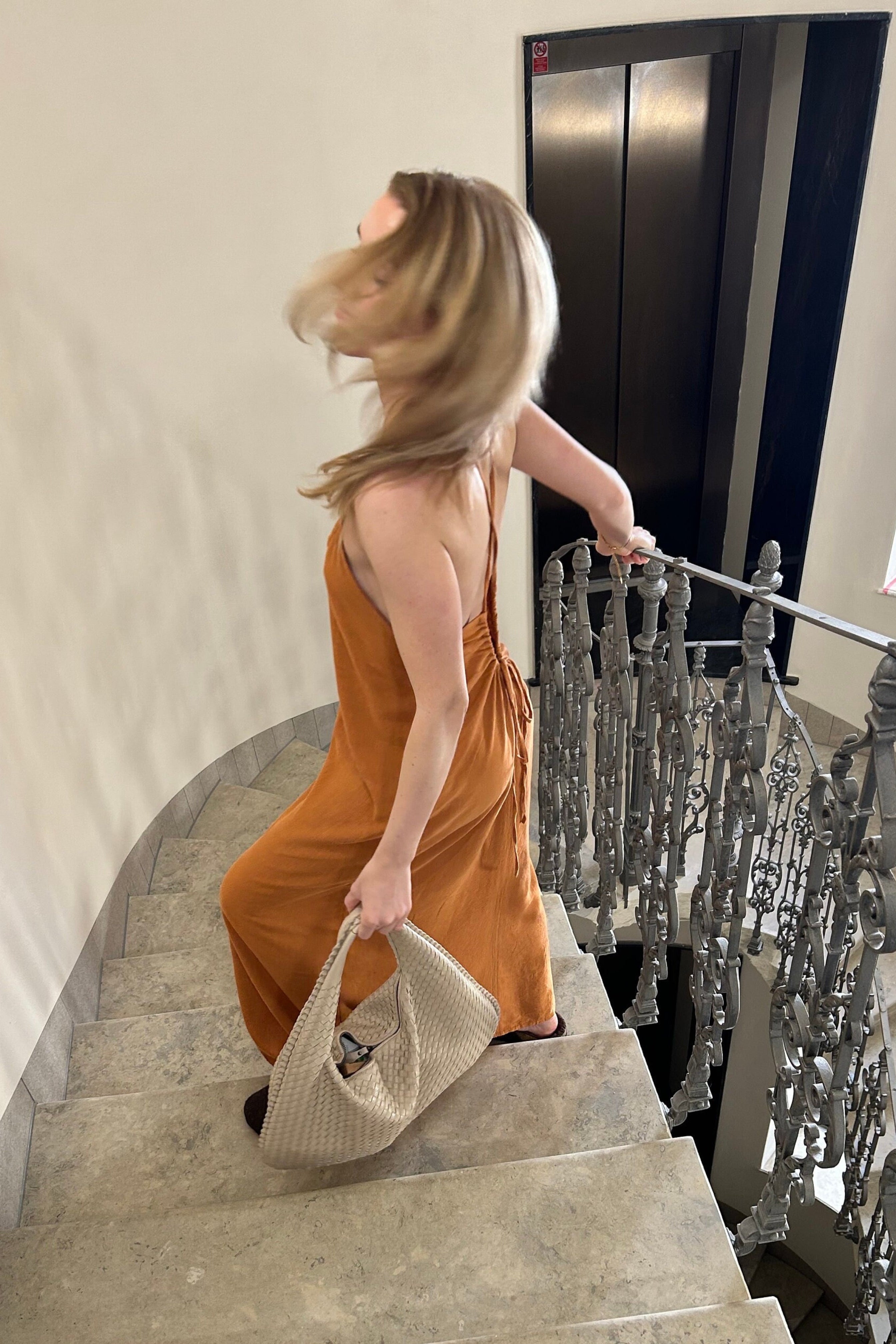 Large Structured Tote Bag with Interior Pockets