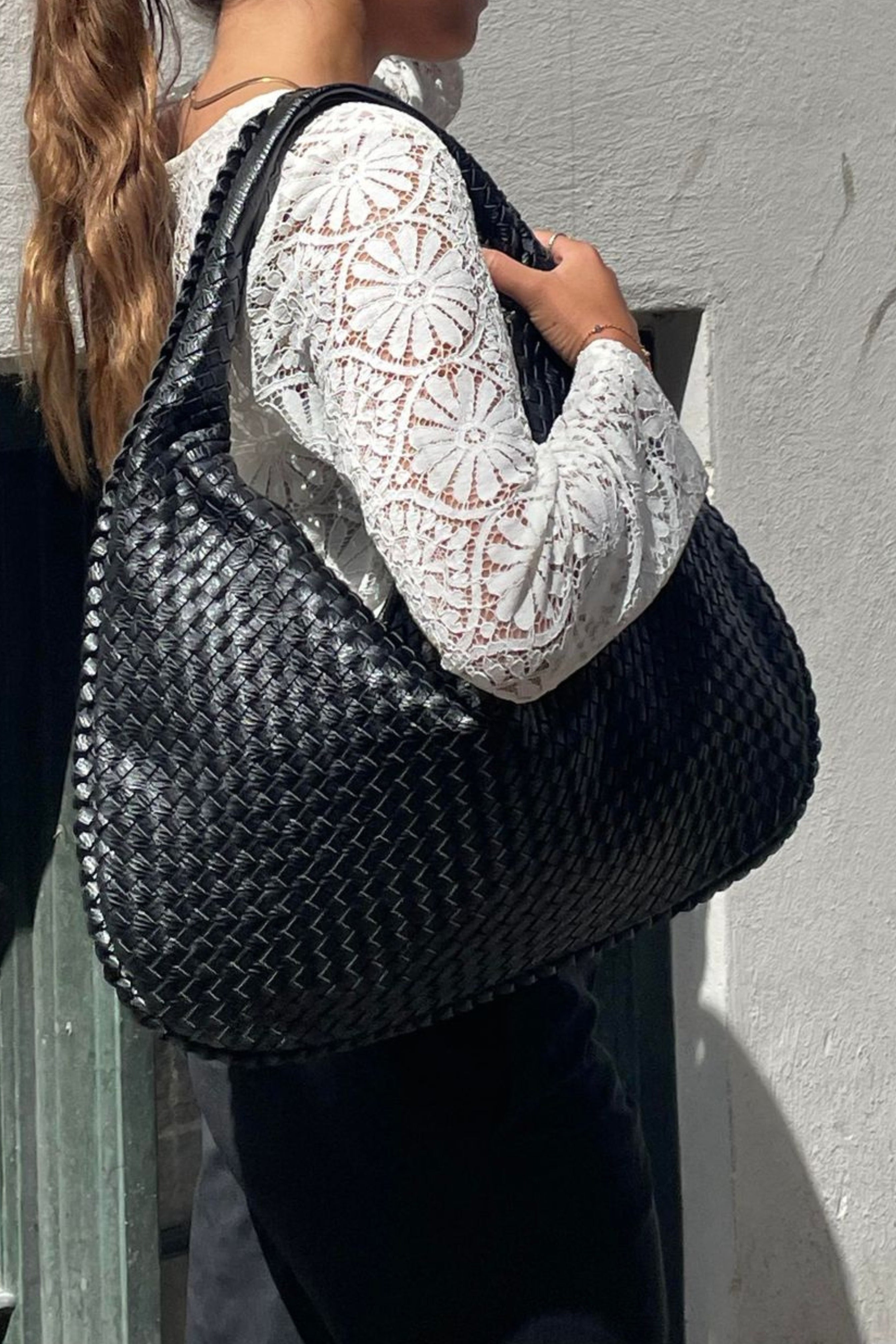 Large Structured Tote Bag with Interior Pockets