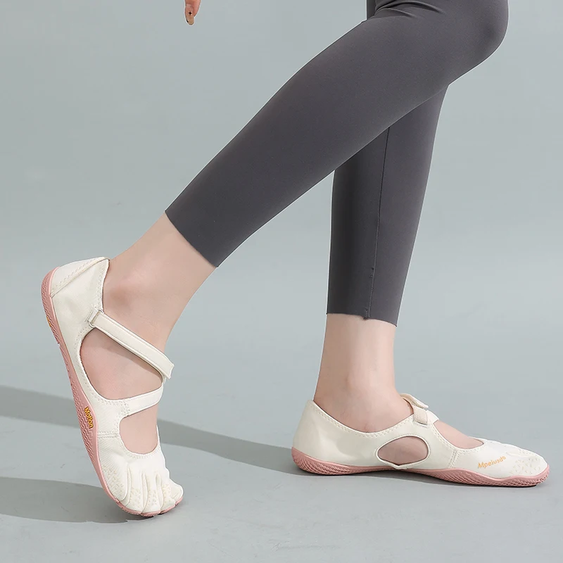 Five Toe Minimalist Barefoot Flats with Loop Strap