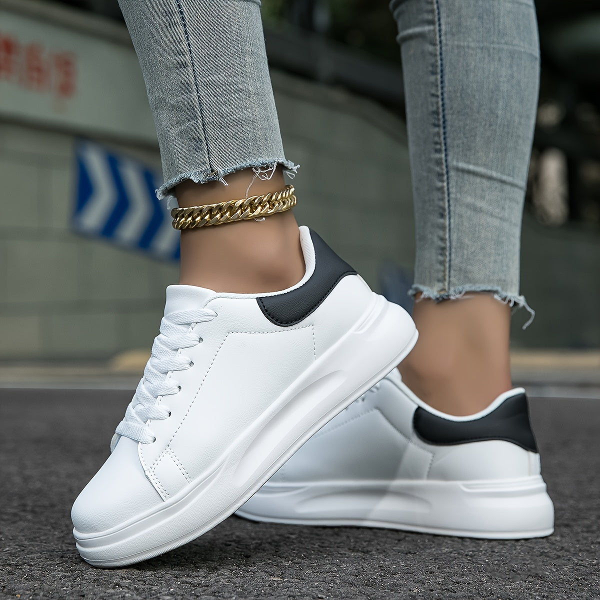 Lightweight Orthopedic Sneakers With Memory Foam