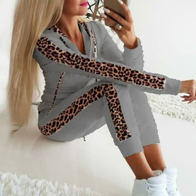 Relaxed Fit Two-Piece Jogging Suit