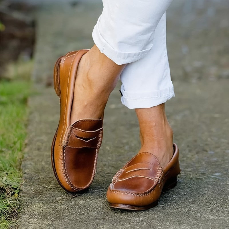 Moc Toe Penny Loafers in Classic Leather Look