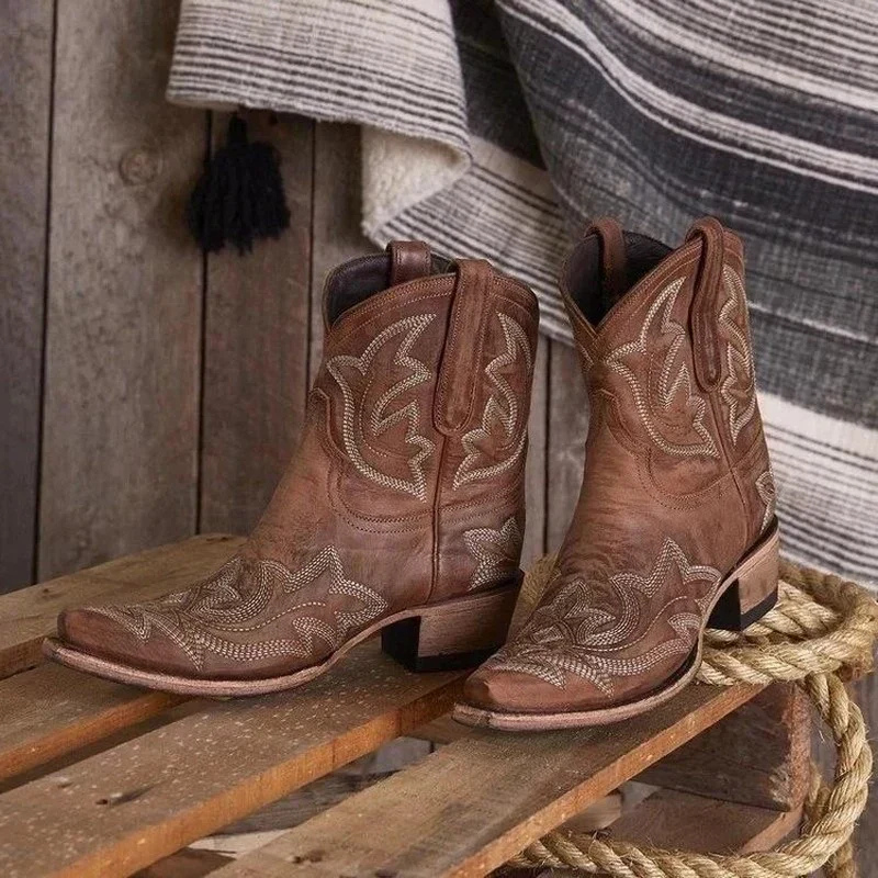 Embroidered Snip Toe Western Ankle Boots