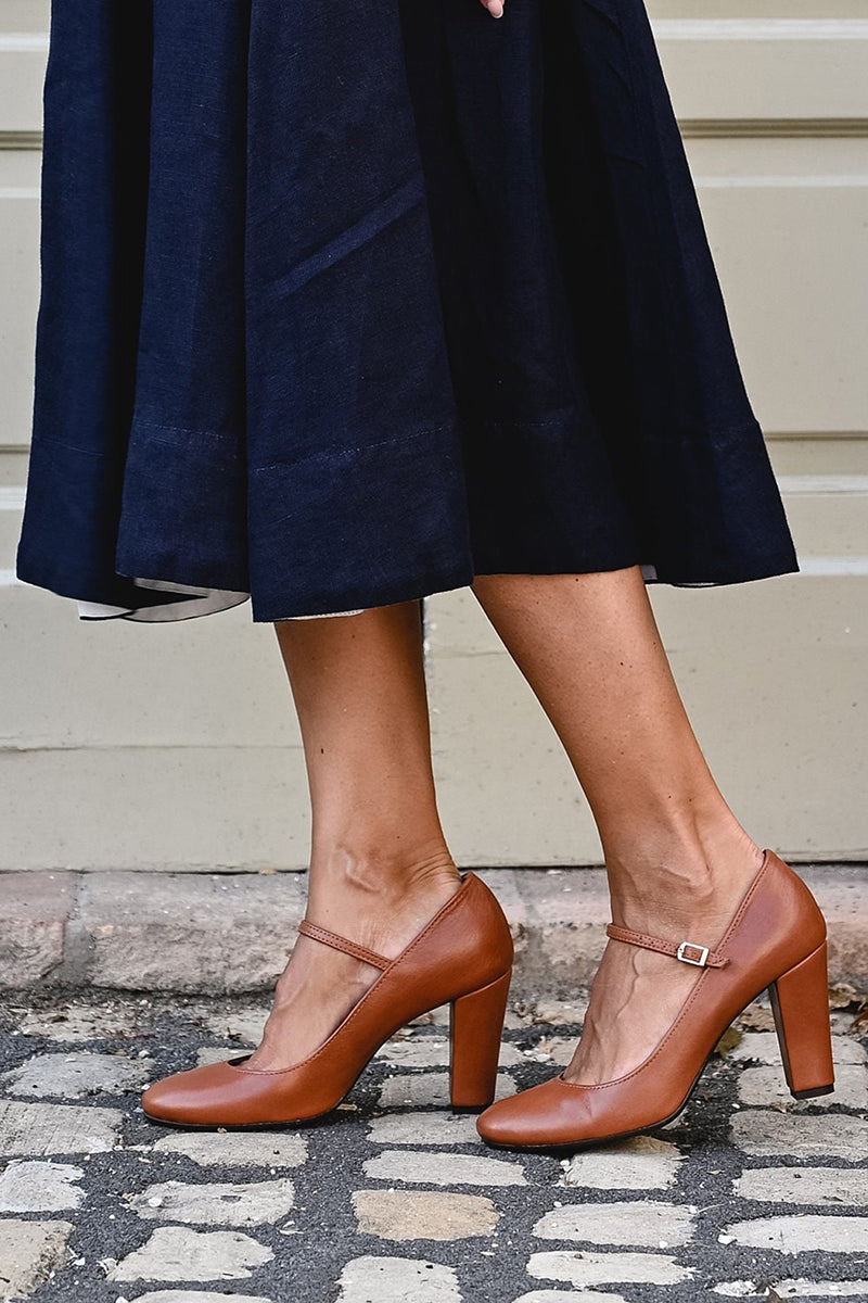 Round Toe Block Heel Shoes with Adjustable Buckle Strap
