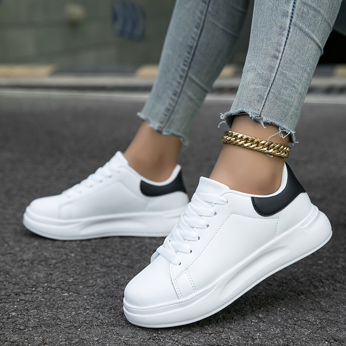 Lightweight Orthopedic Sneakers With Memory Foam