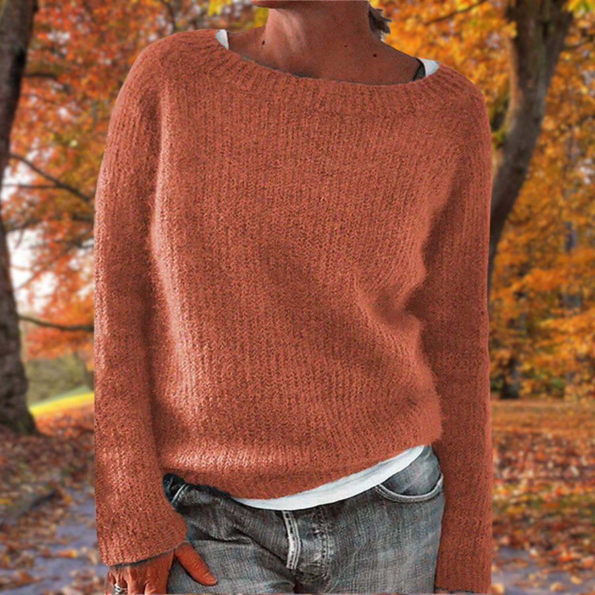 Crew Neck Knit Sweater in Relaxed Fit