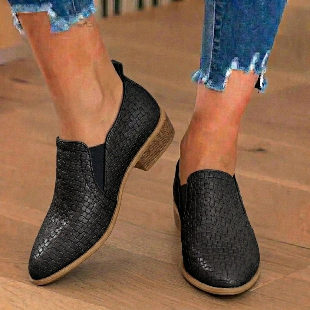 Chic Orthopedic Flat Sneakers Neutral Palette
