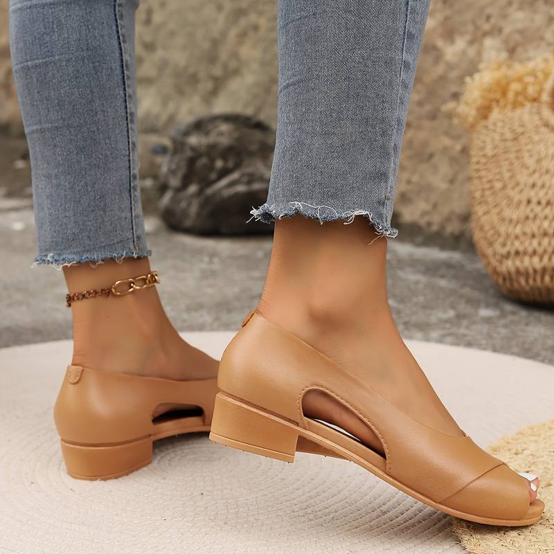 Orthopedic Heeled Sandals With Cushioned Footbed