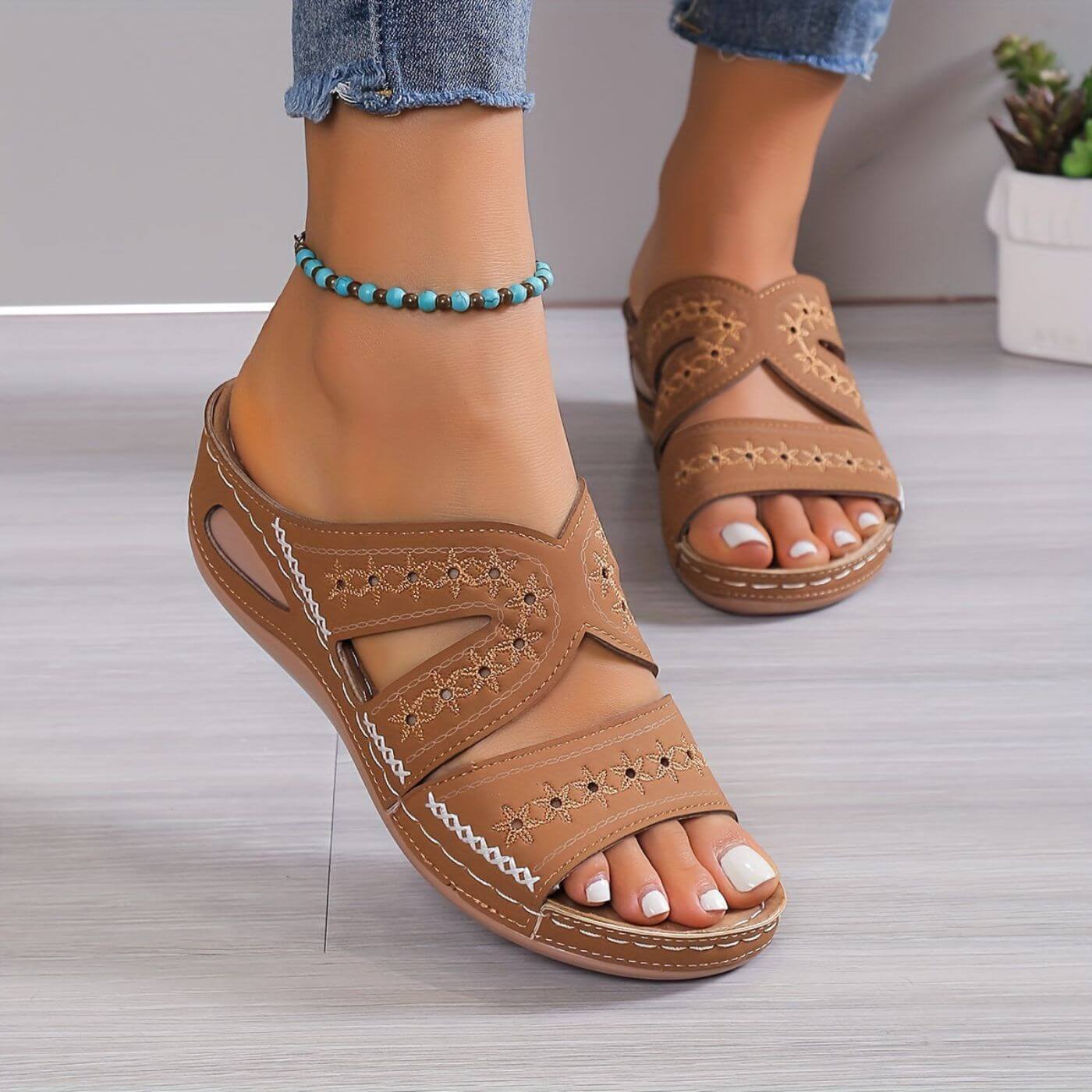 Women's Slip-Resistant Orthopedic Sandals with Buckle Strap