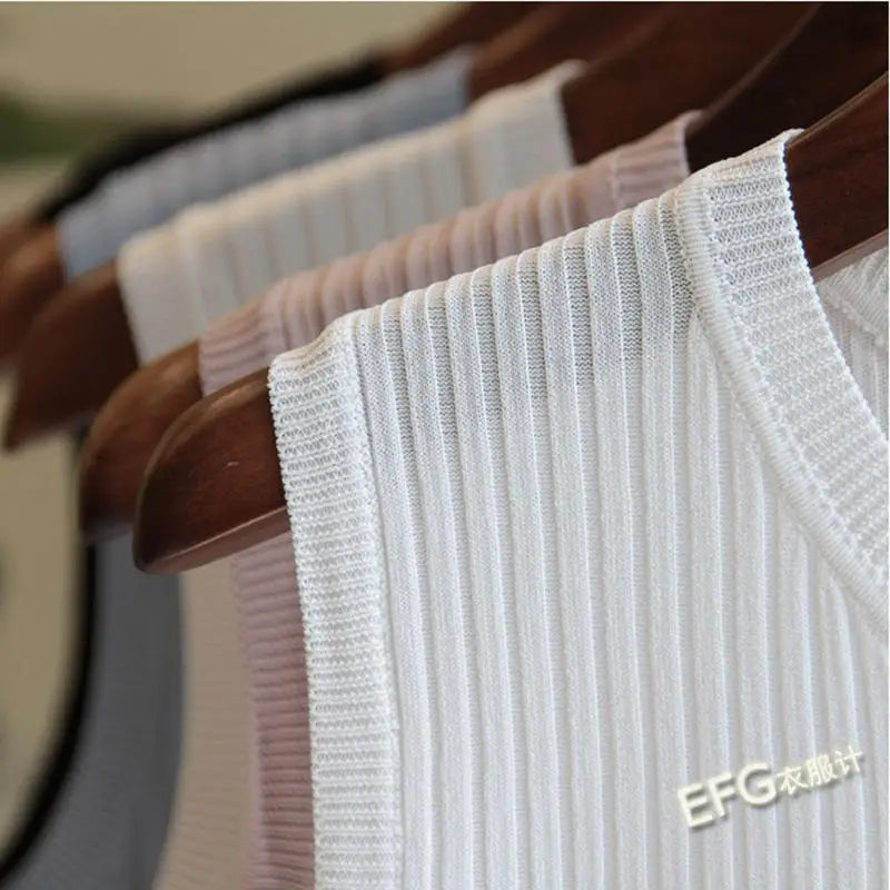 Sleeveless O-Neck Knit Vest Top for Women