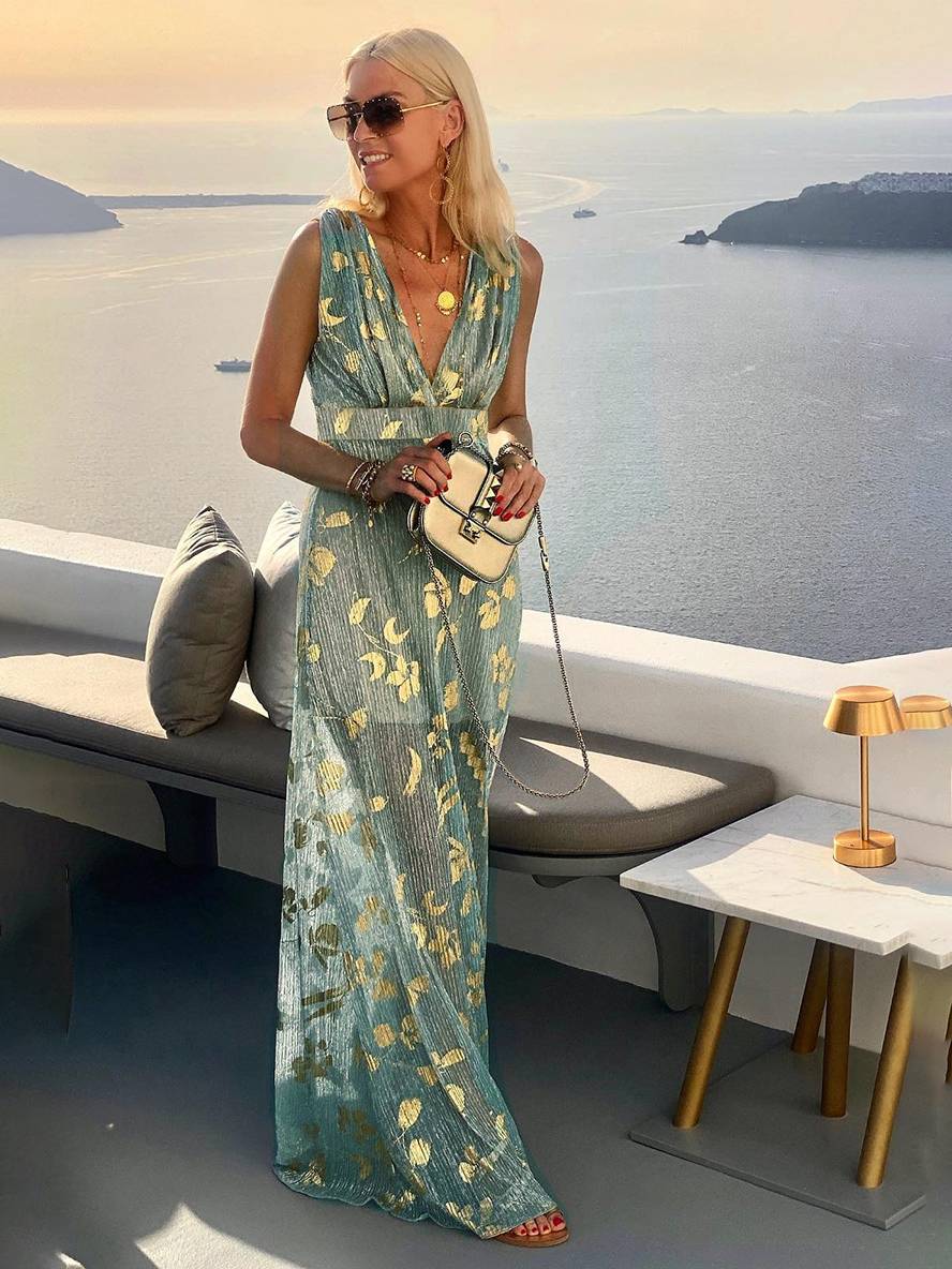 Sleeveless Sequin Maxi Dress with V-Neck for Evening Events