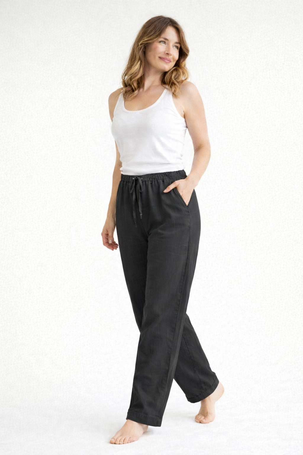 Women's Relaxed Fit Linen Trousers