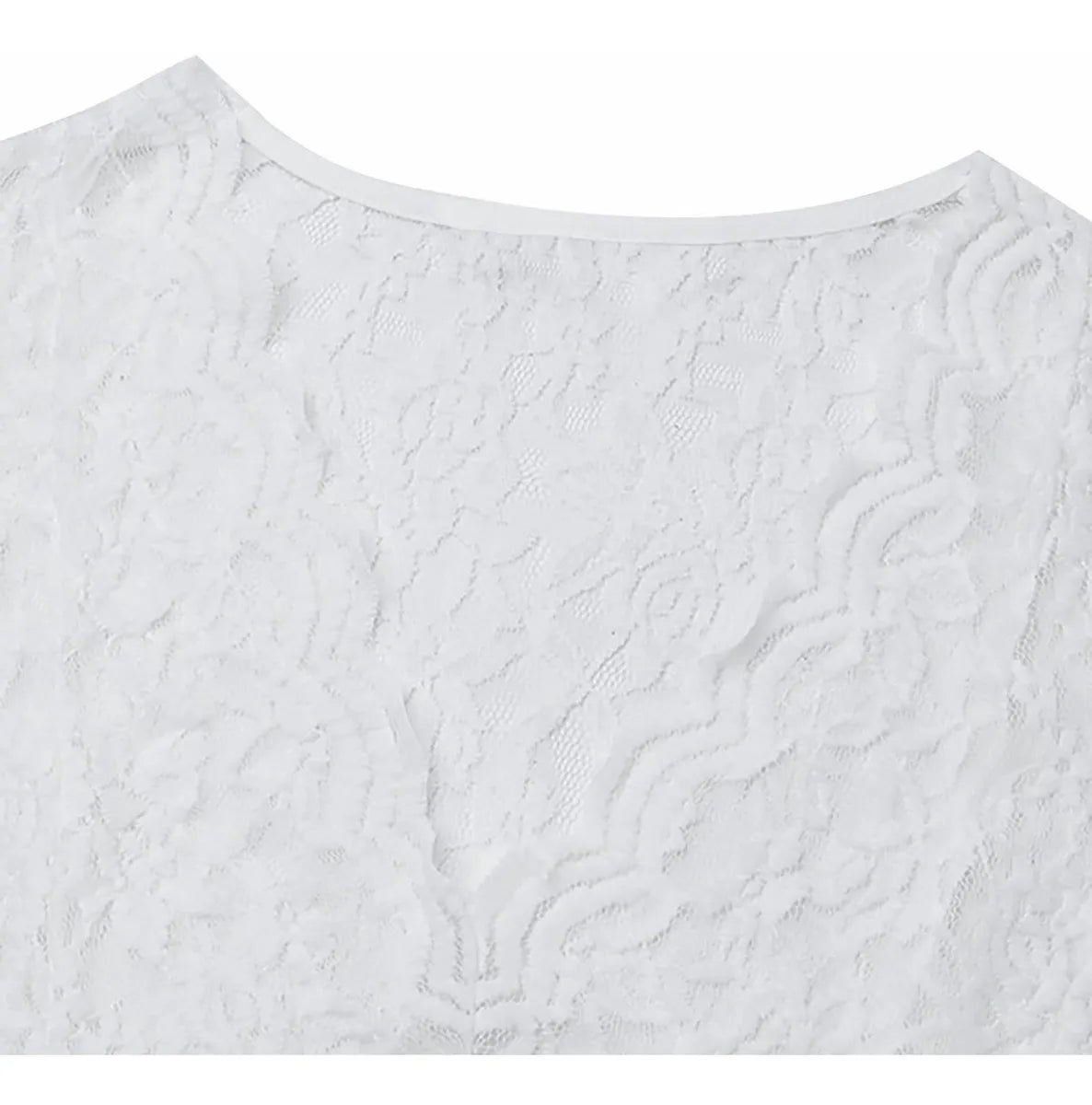 Fitted Lace V-Neck Short Sleeve Top