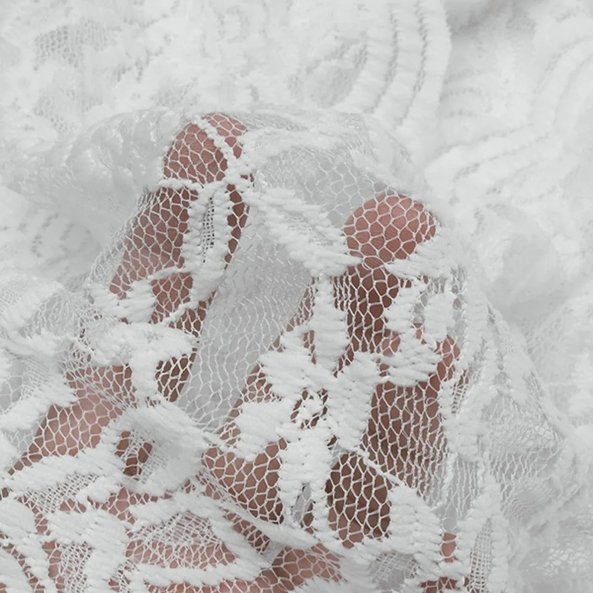 Fitted Lace V-Neck Short Sleeve Top