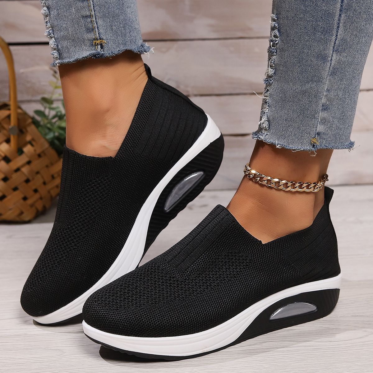 Lightweight Breathable Walking Trainers