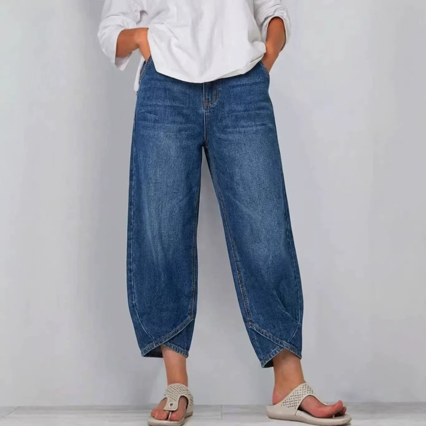 Women's Barrel Leg Cropped Denim Jeans