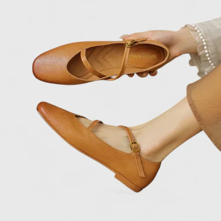 Lightweight Orthopedic Flats With Adjustable Straps