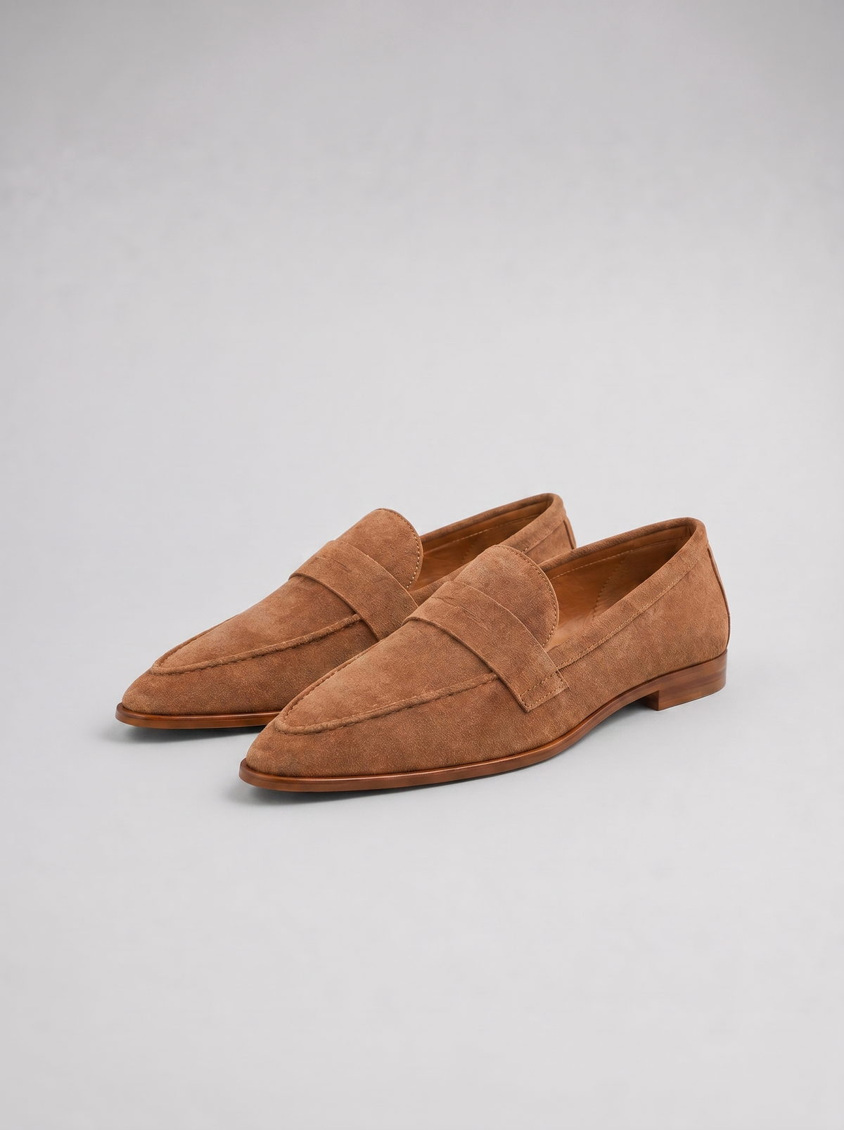 Pointed Comfort Loafers in Suede Style