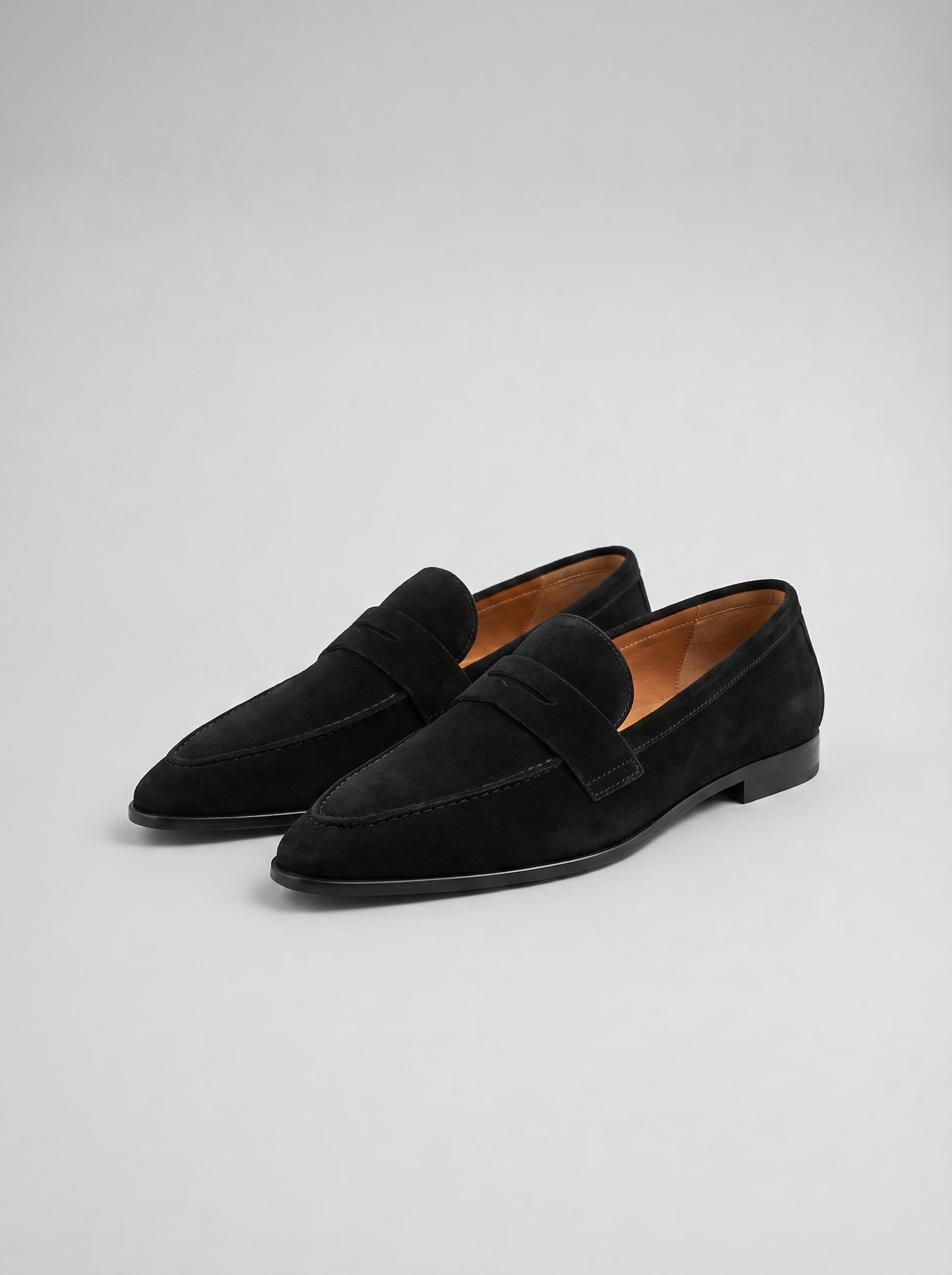 Pointed Comfort Loafers in Suede Style