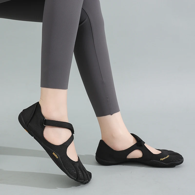 Five Toe Minimalist Barefoot Flats with Loop Strap