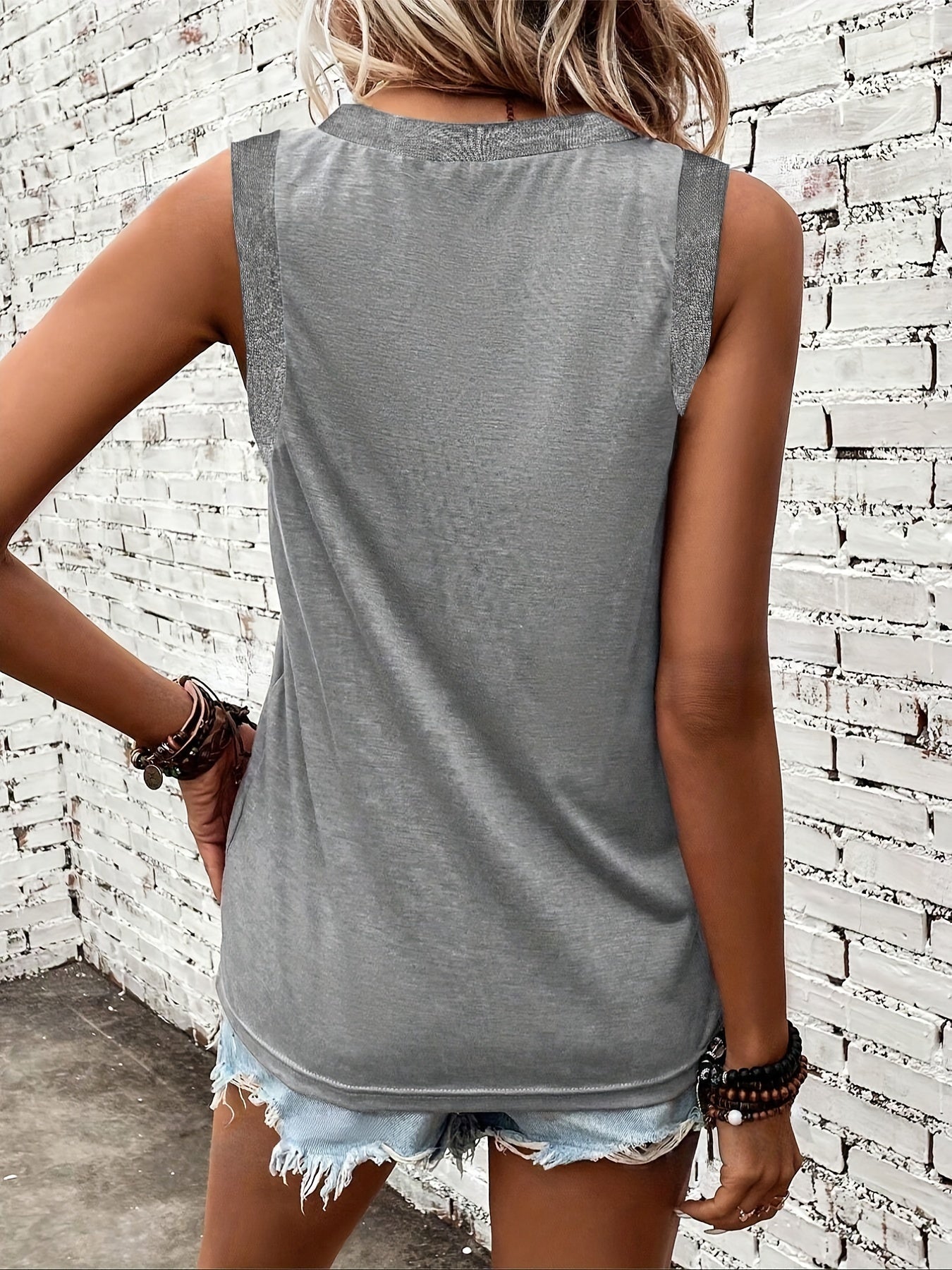 Women's Sleeveless V-Neck Tank Top