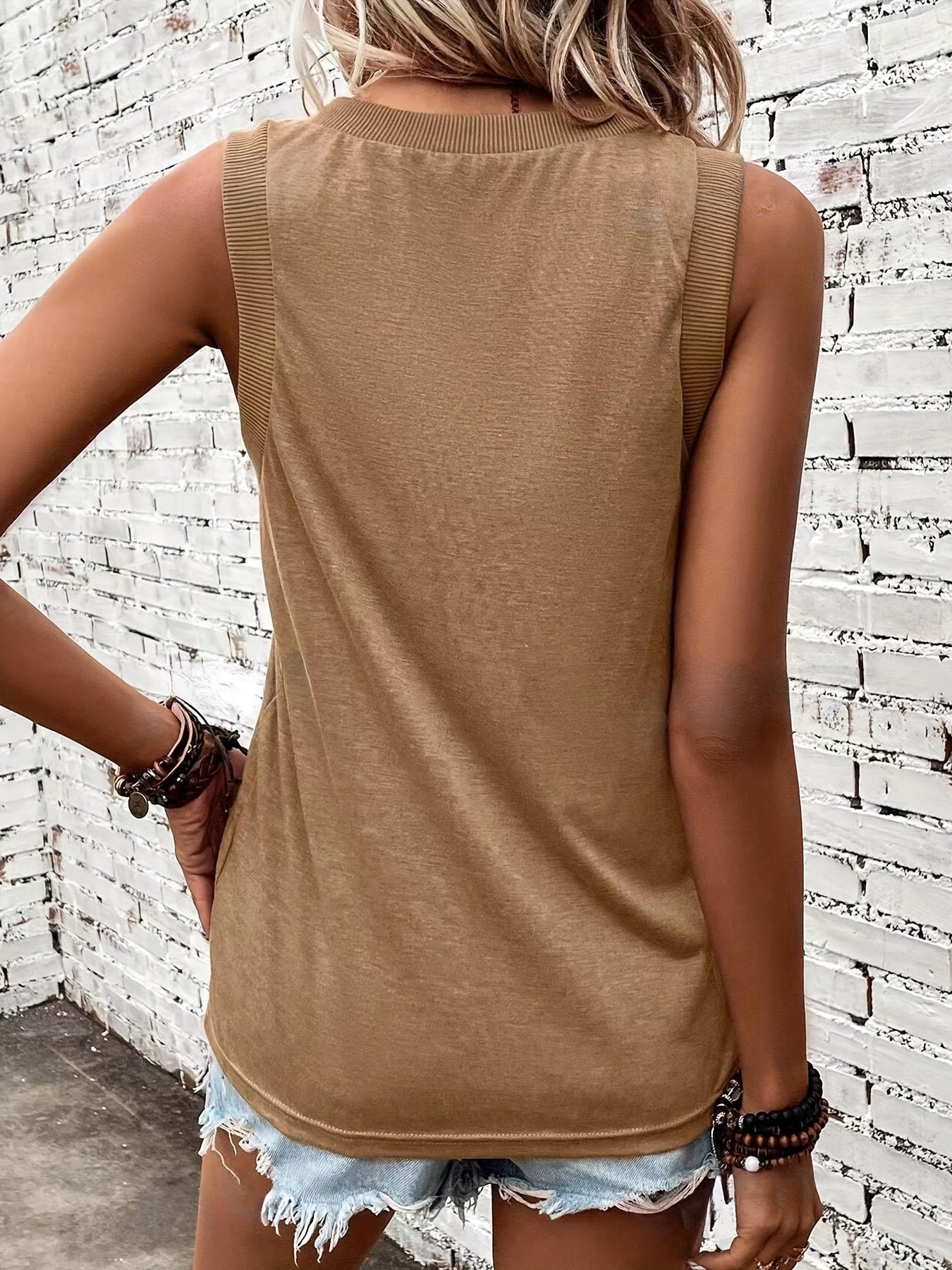 Women's Sleeveless V-Neck Tank Top