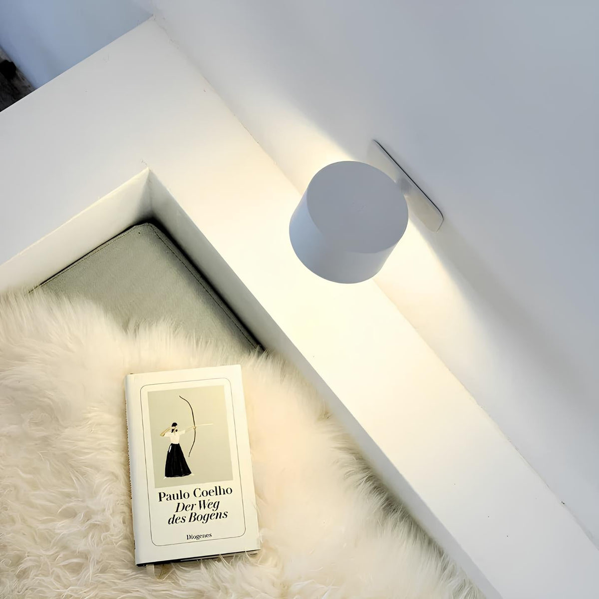 Rechargeable Wireless Wall Lamp With 360° Rotation