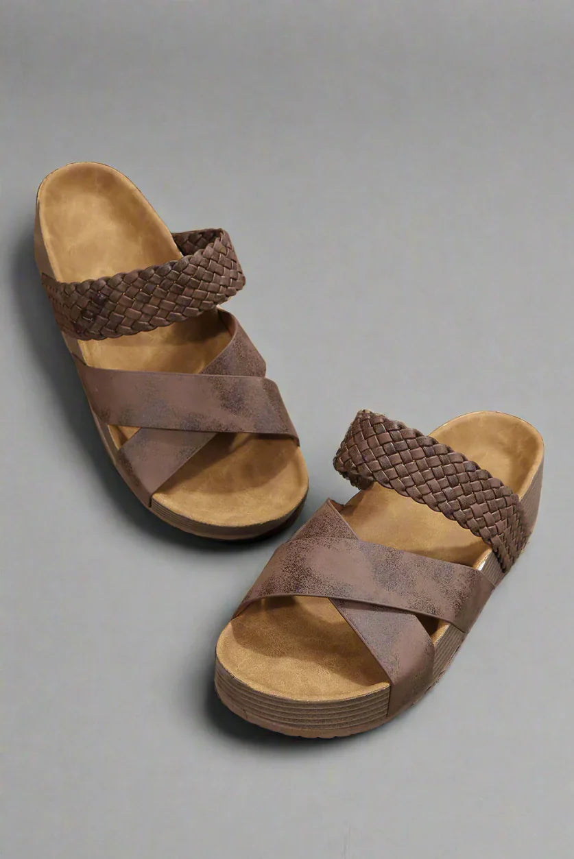 Dana Orthopedic Sandal with Padded Insole and Breathable Design