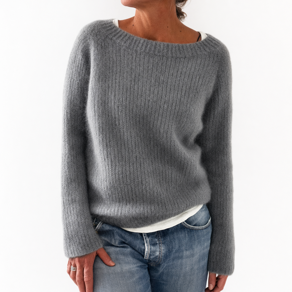 Crew Neck Knit Sweater in Relaxed Fit