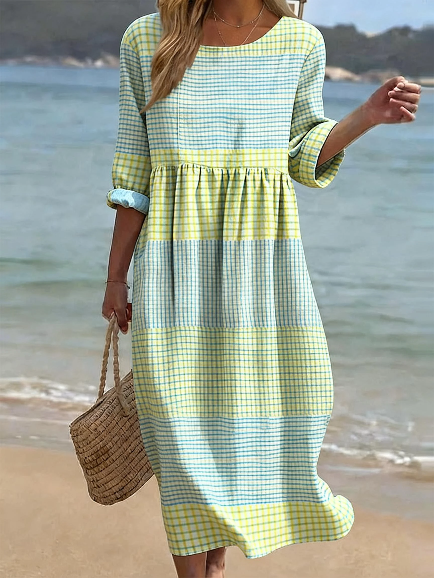 Round Neck Half Sleeve Casual Print Dress