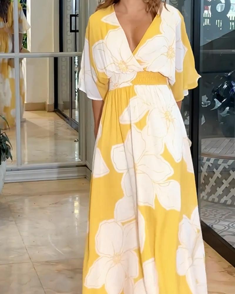 Floral Midi Dress with Tiered Skirt and V-Neckline
