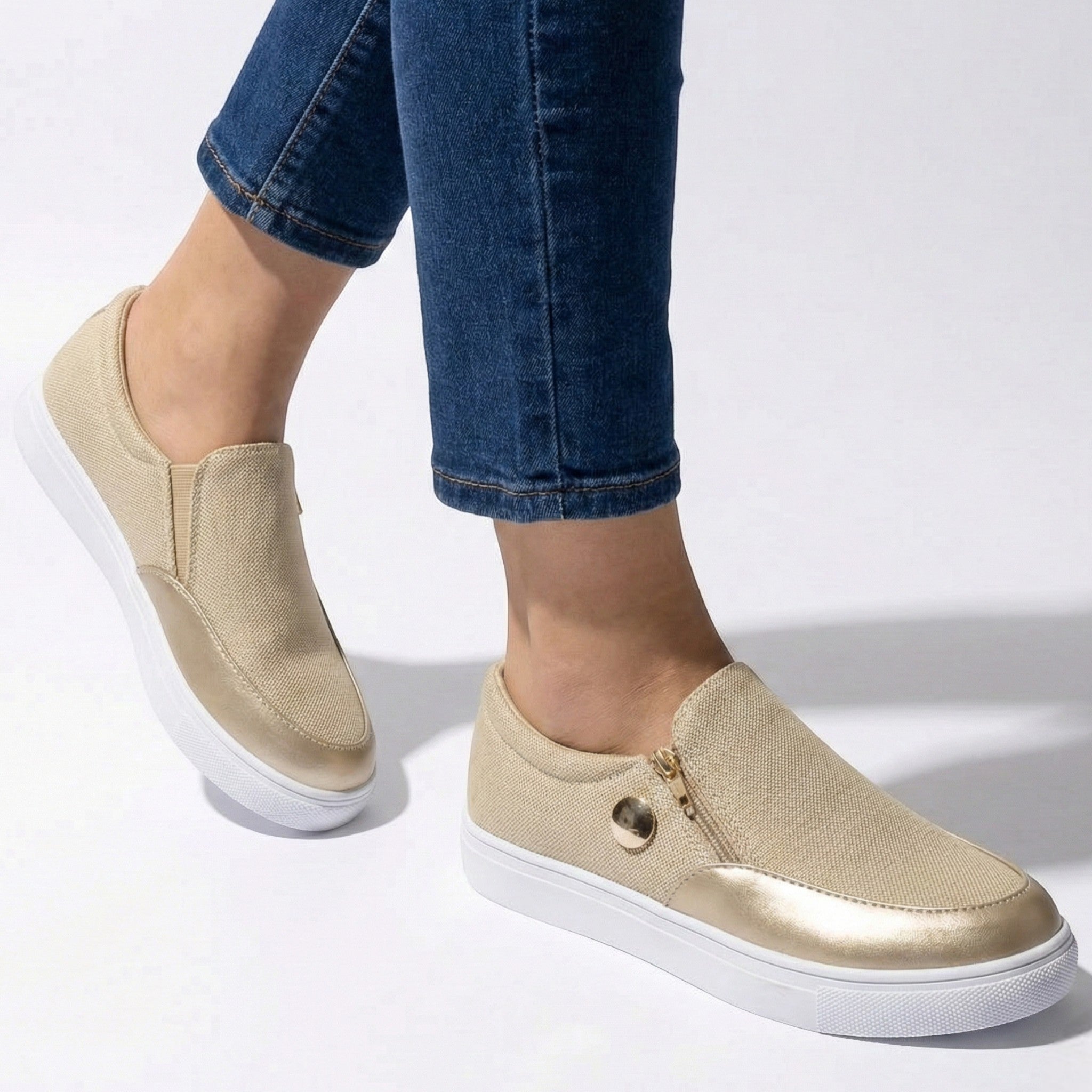 Women's Breathable Zip-Up Textured Trainers