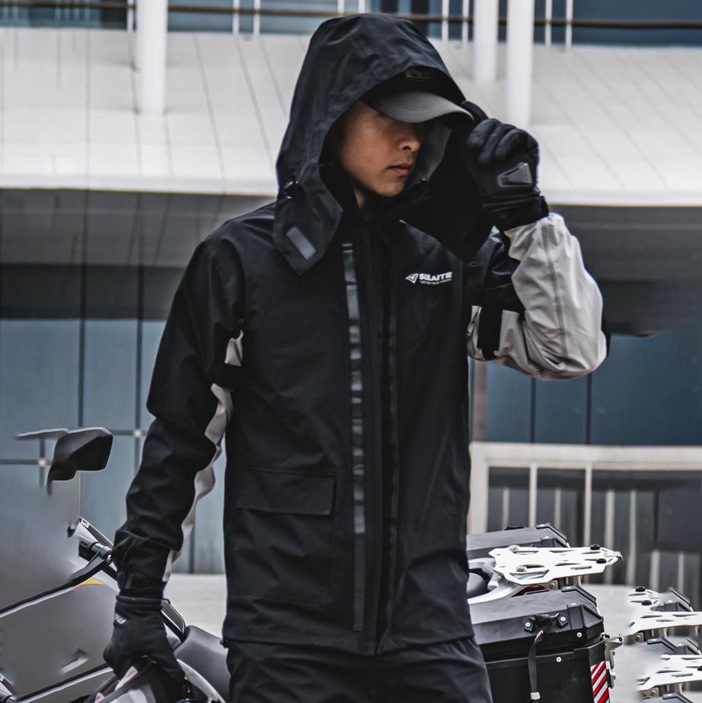 Lightweight Waterproof Rain Suit For Outdoor Adventures