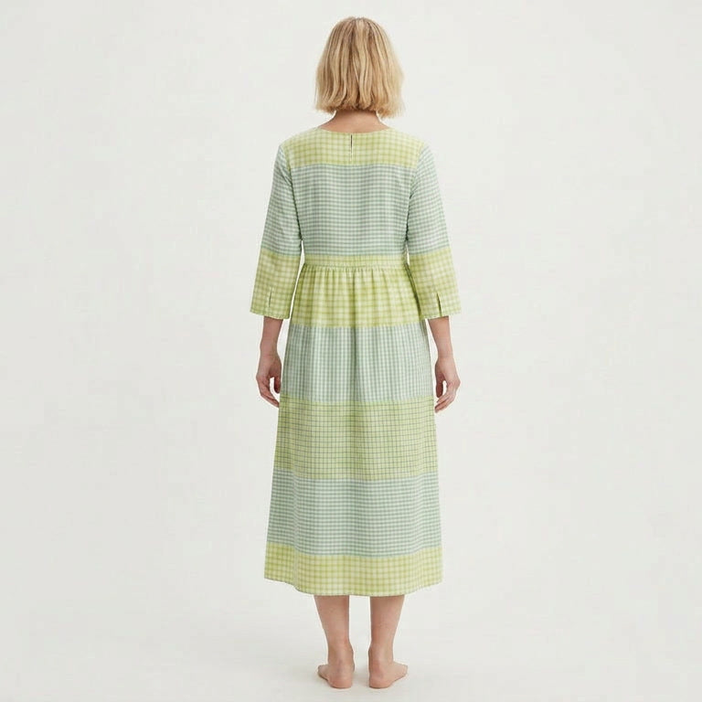 Round Neck Half Sleeve Casual Print Dress